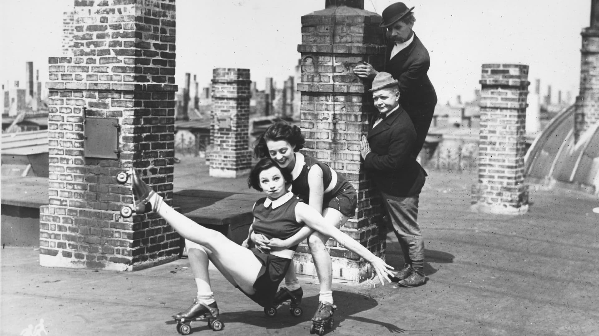 Pat and Patachon Invent the Gunpowder