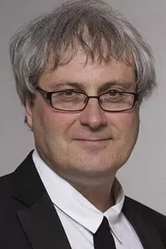 Simon Curtis profile photo